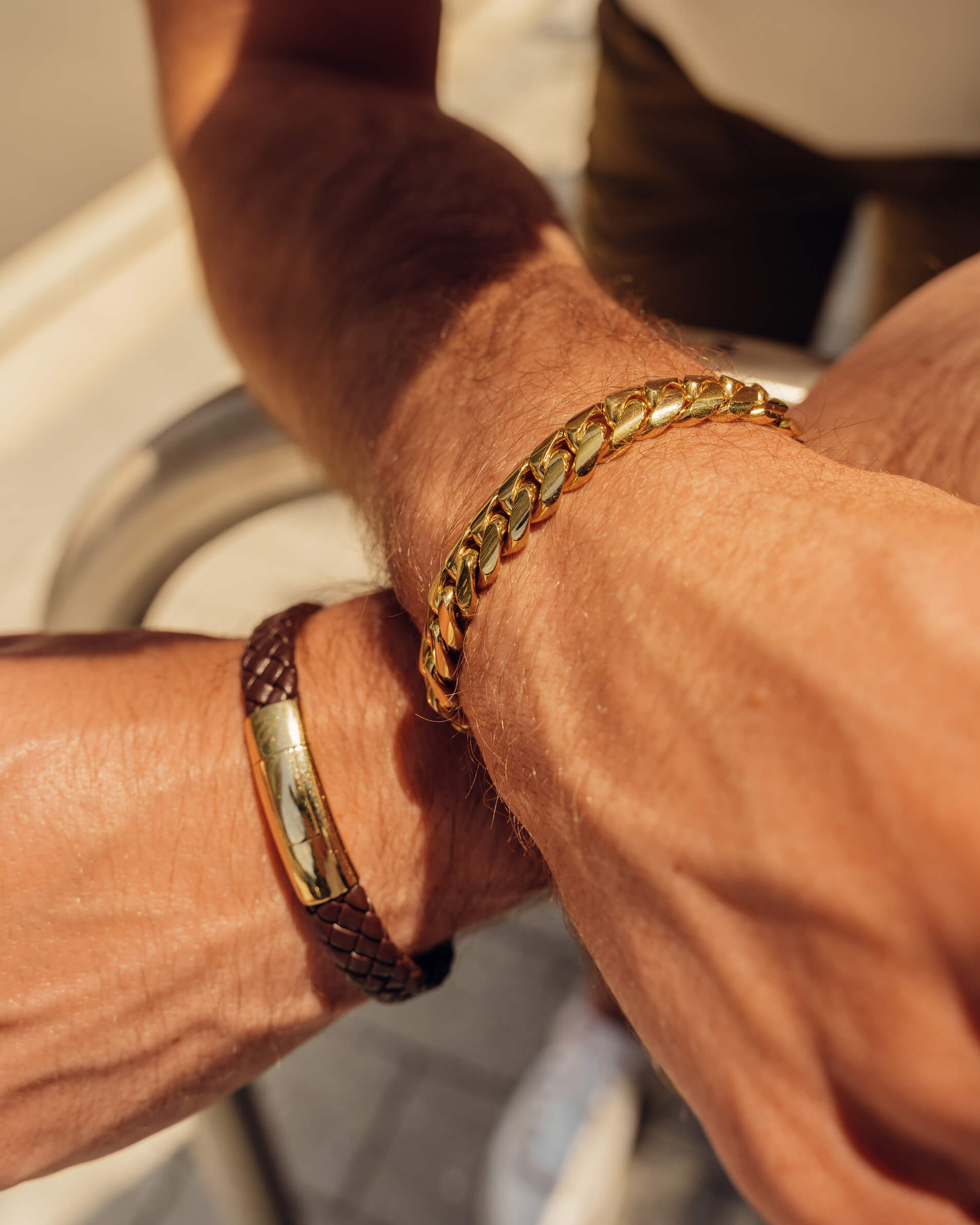 High Quality Gold Plated Silver Toned Rectangular Design Links Bracelet For  Men