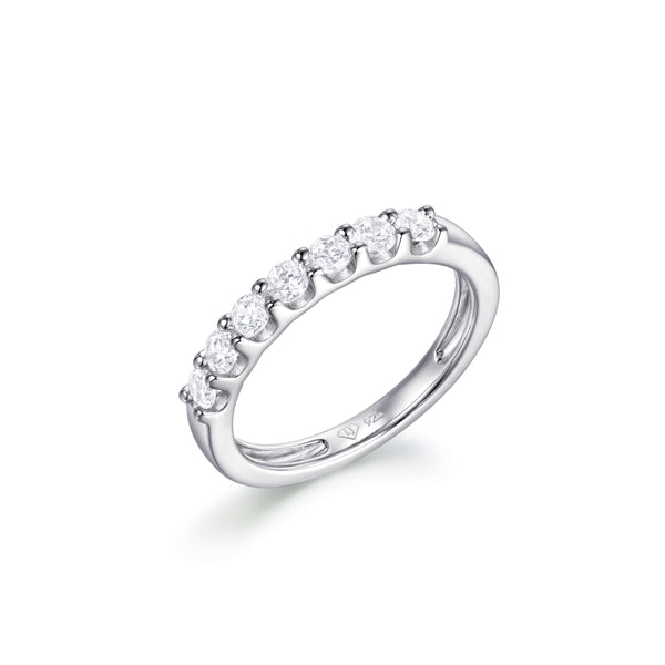 Elara Round Diamond Wedding Ring