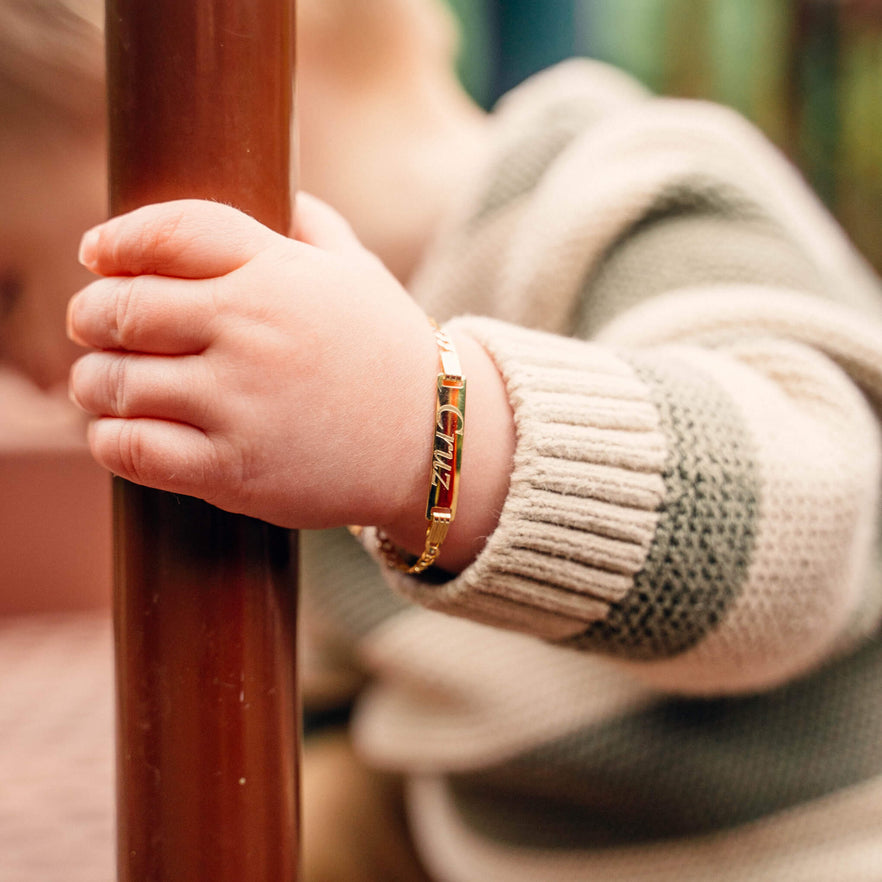 Pulseras de oro para bebés
