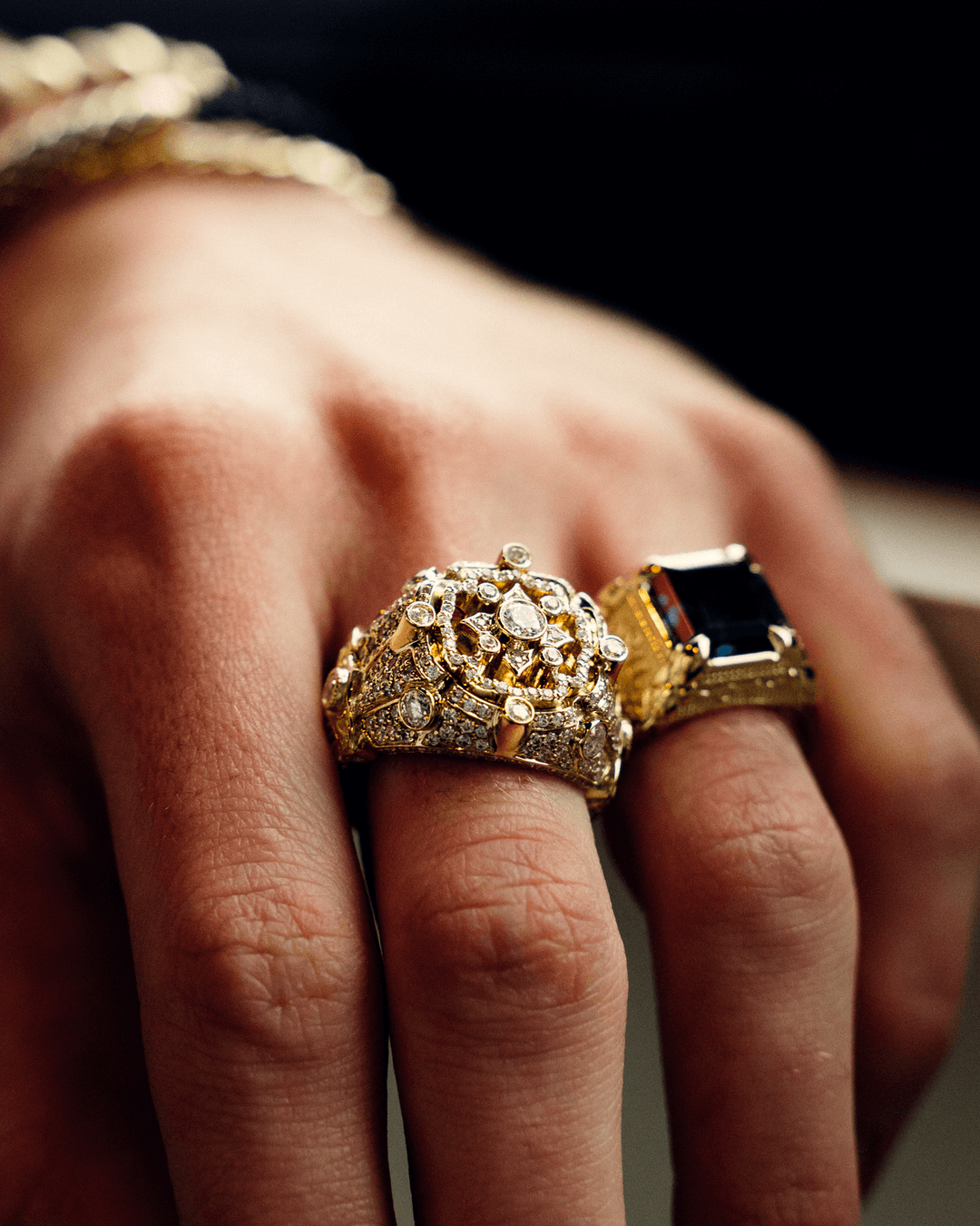 Minimal Gold Signet Ring – RoseGold & Black Pty Ltd